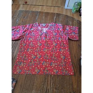 Large UA Scrubs Christmas Holiday Short Sleeve VNeck Scrub Top Shirt Pockets